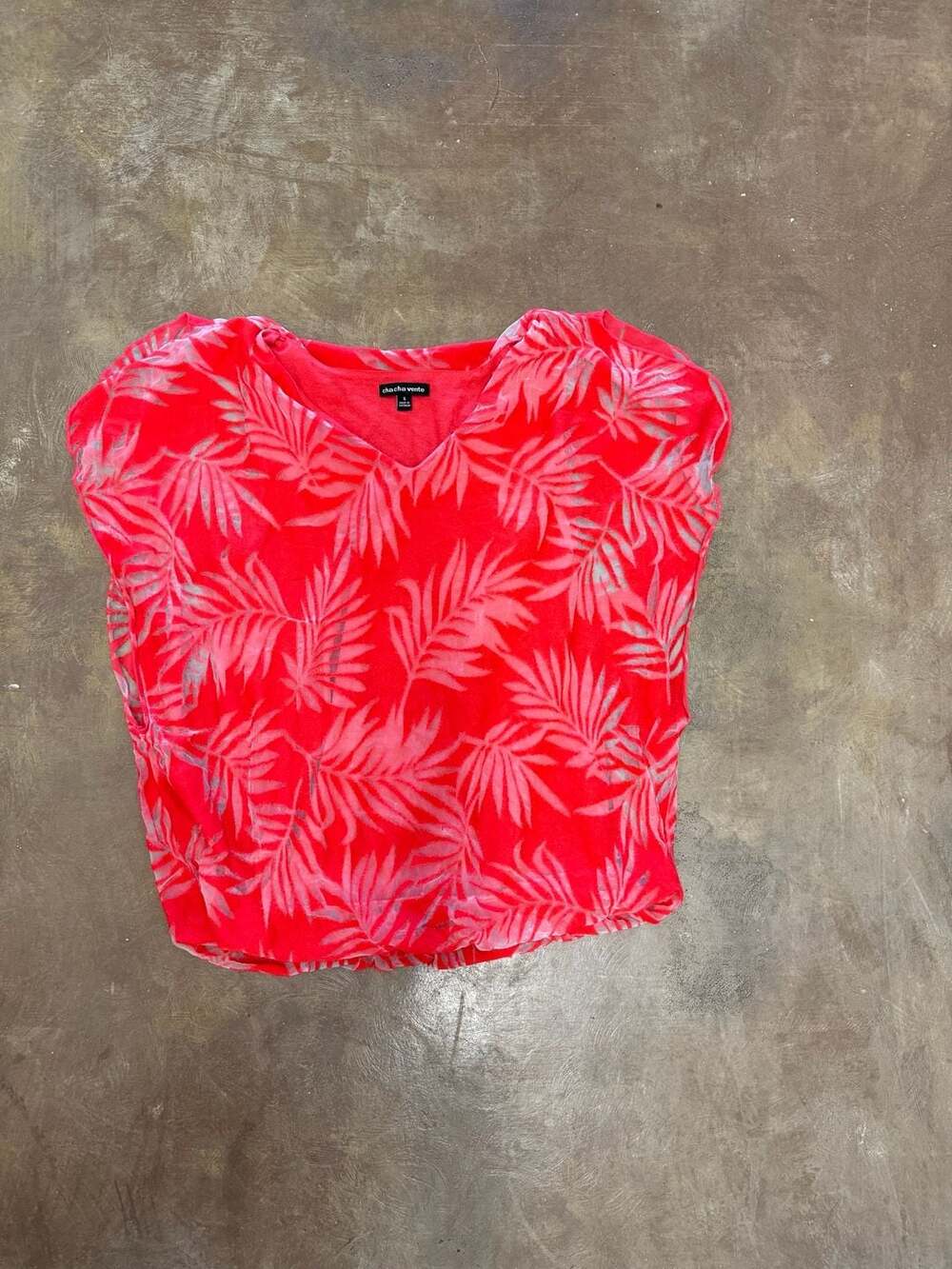 Chacha Vente Red Palm Leaf Print Burnout V-Neck Top
